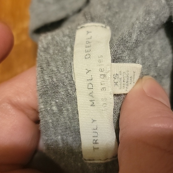 Muscle Shirt - Picture 3 of 5